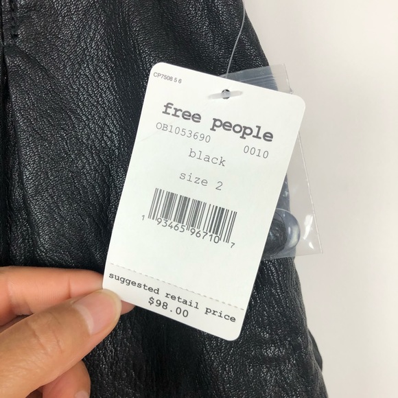 Free People Payton Paperbag MiniSkirt Faux Leather - Picture 8 of 11